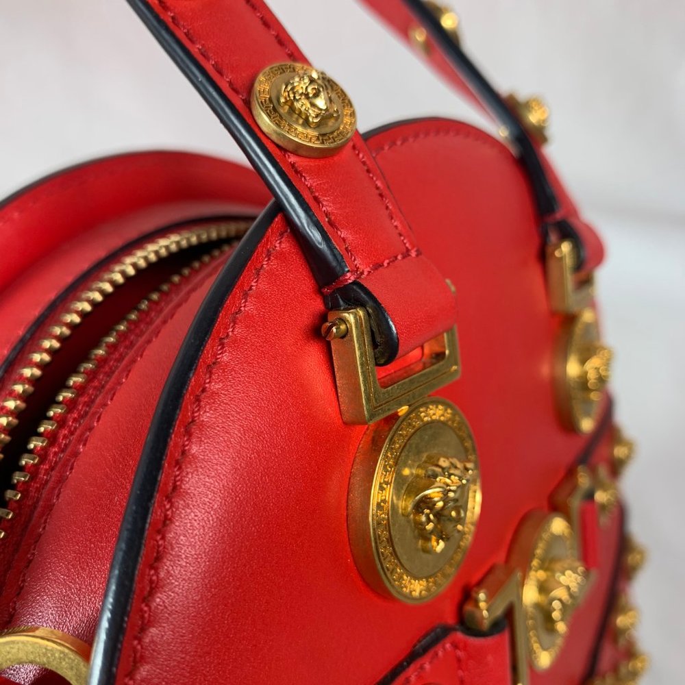 VERSACE - Picture 7 of 8